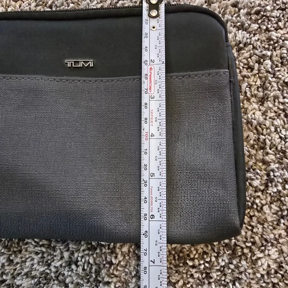 Tumi Delta Amenity Pouch Travel Case Unisex Small Black Grey Zippered Organizer